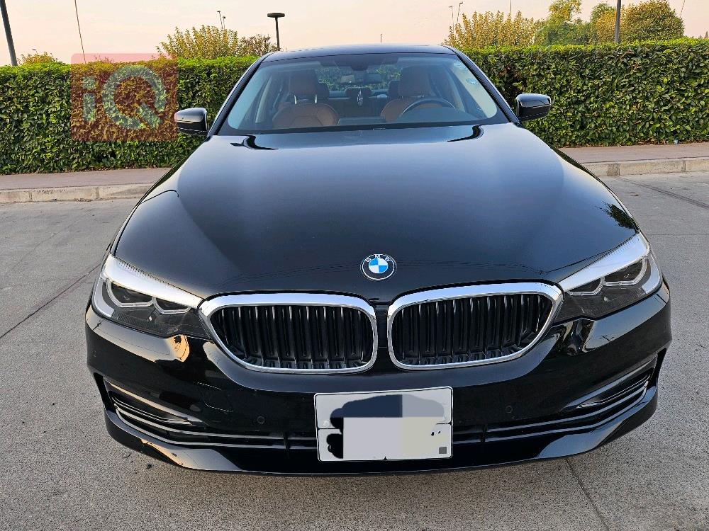 بی ئێم دەبڵیو سیریەس 5